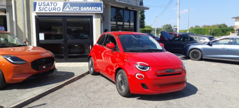 FIAT 500 HYBRID TORINO, VETTURA NUOVA, AUTOGARASCIA VANZAGHELLO MILANO  