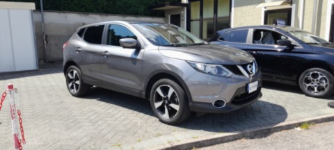 NISSAN QASHQAI 1.2 360 115 CV -  AUTO USATA CON GARANZIA - AUTOGARASCIA VANZAGHELLO MILANO 